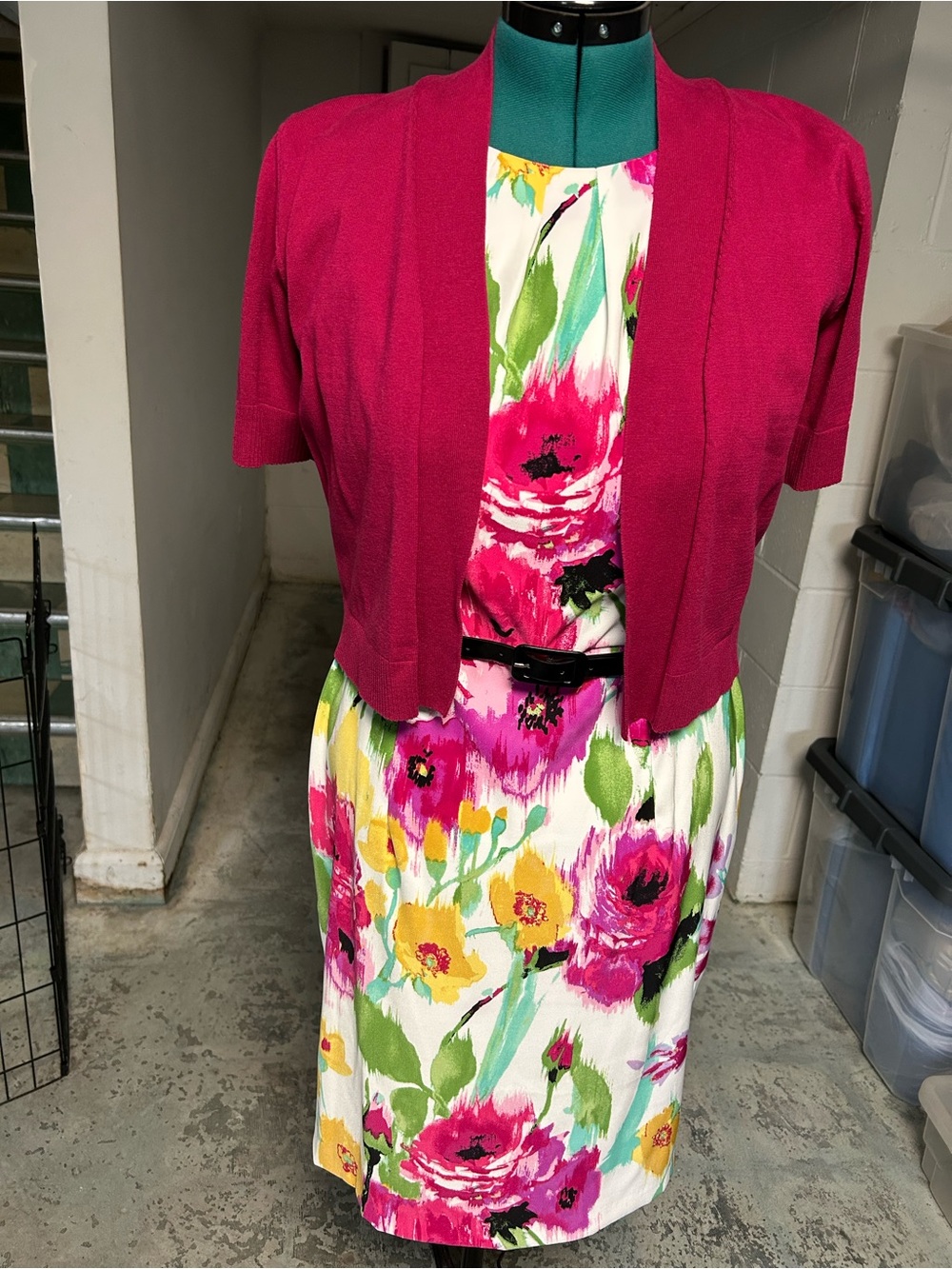 dressbarn women’s size Large 14 Pink and White Floral Dress Sweater Set